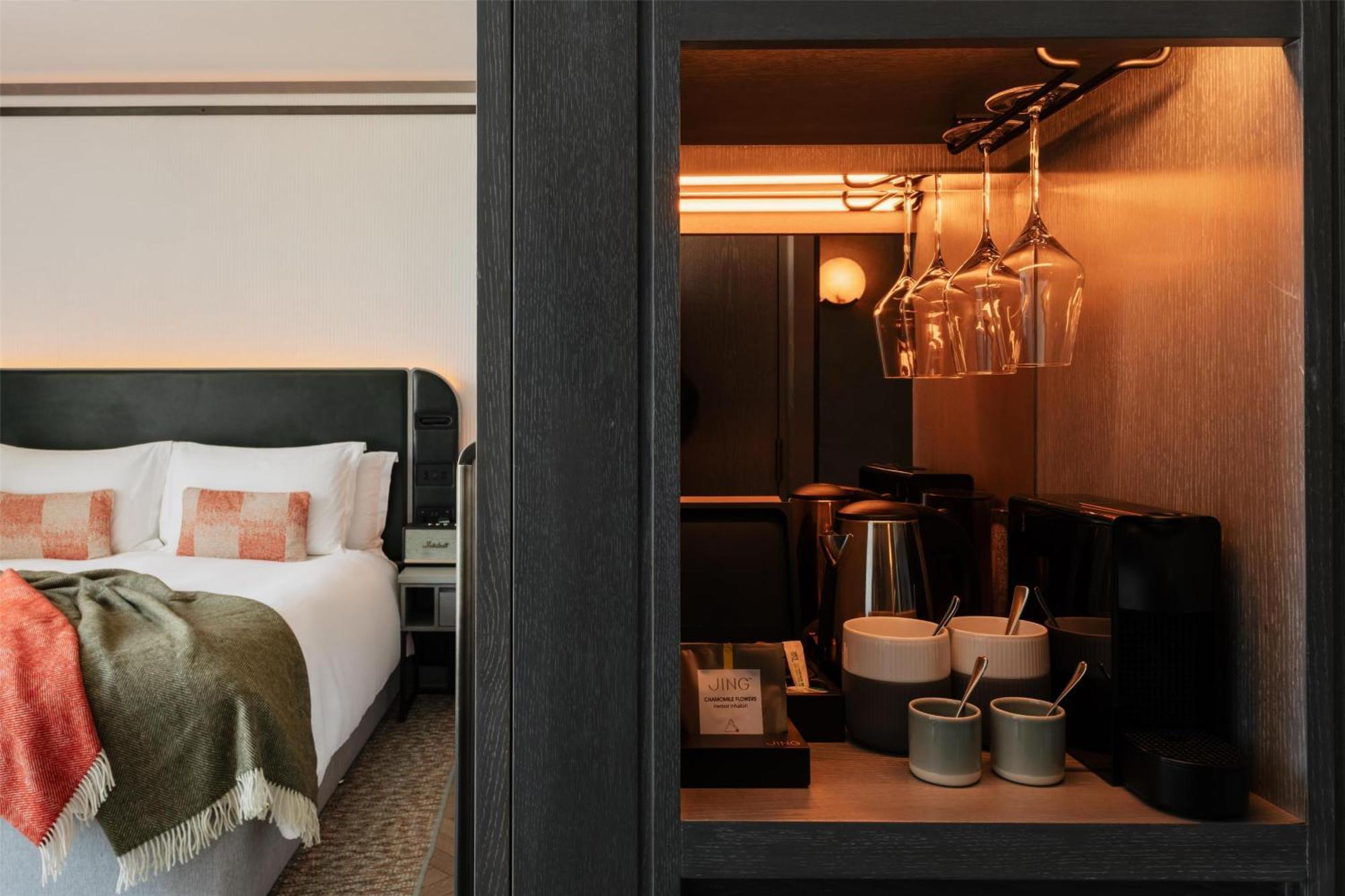Hart Shoreditch London, Curio Collection By Hilton 4*