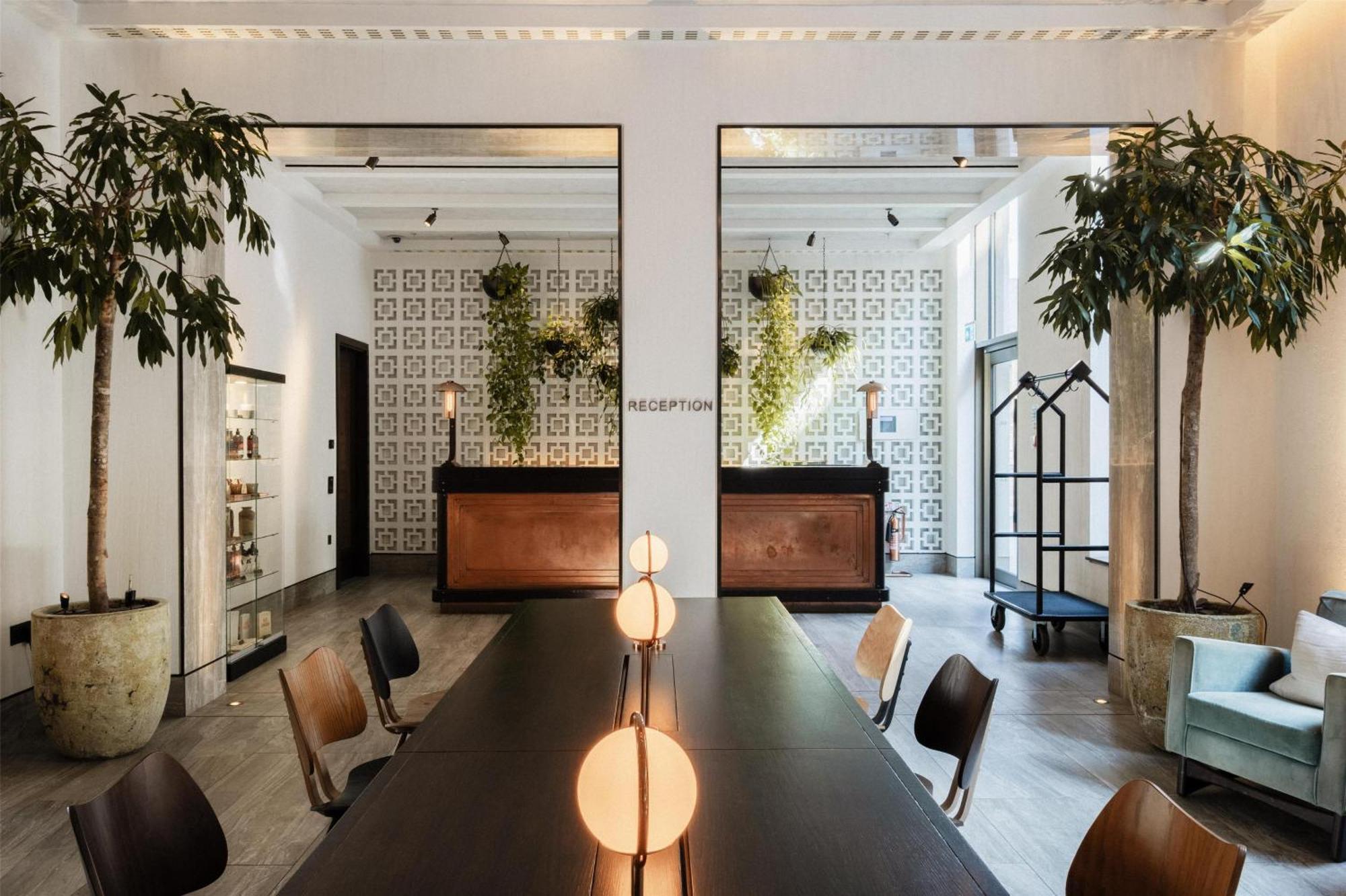 Hart Shoreditch London, Curio Collection By Hilton London
